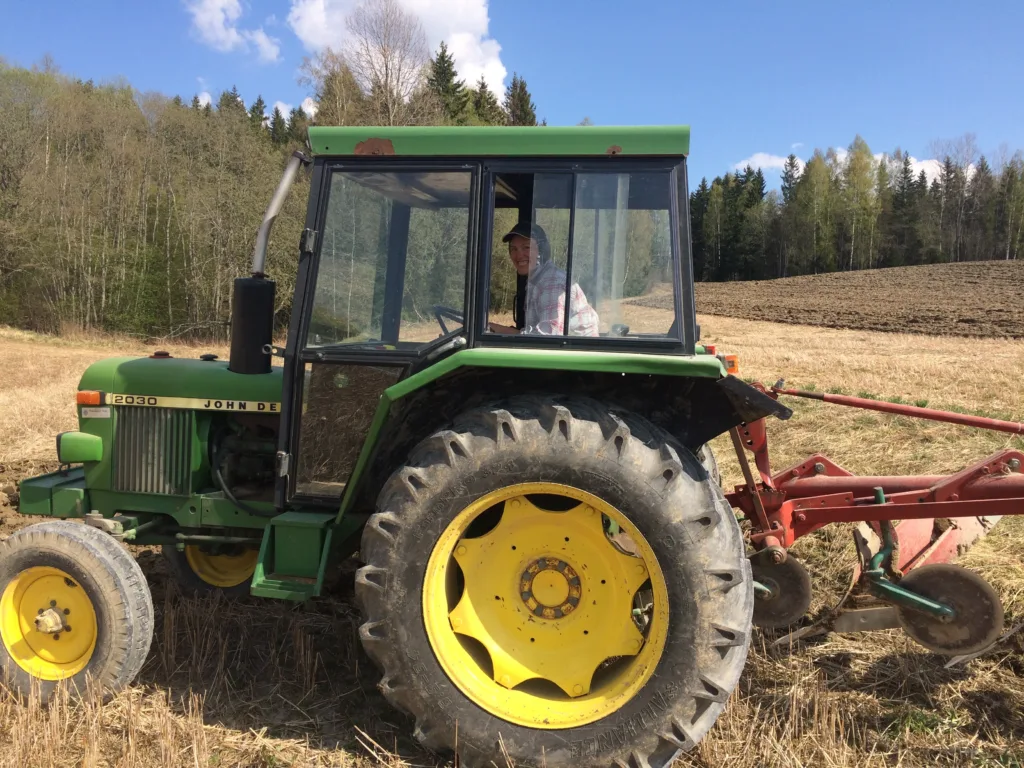 2 Forste varonn pa garden for Ragnhild Naess Foto privat Første våronn på gården, for Ragnhild Næss. (Foto: Privat)