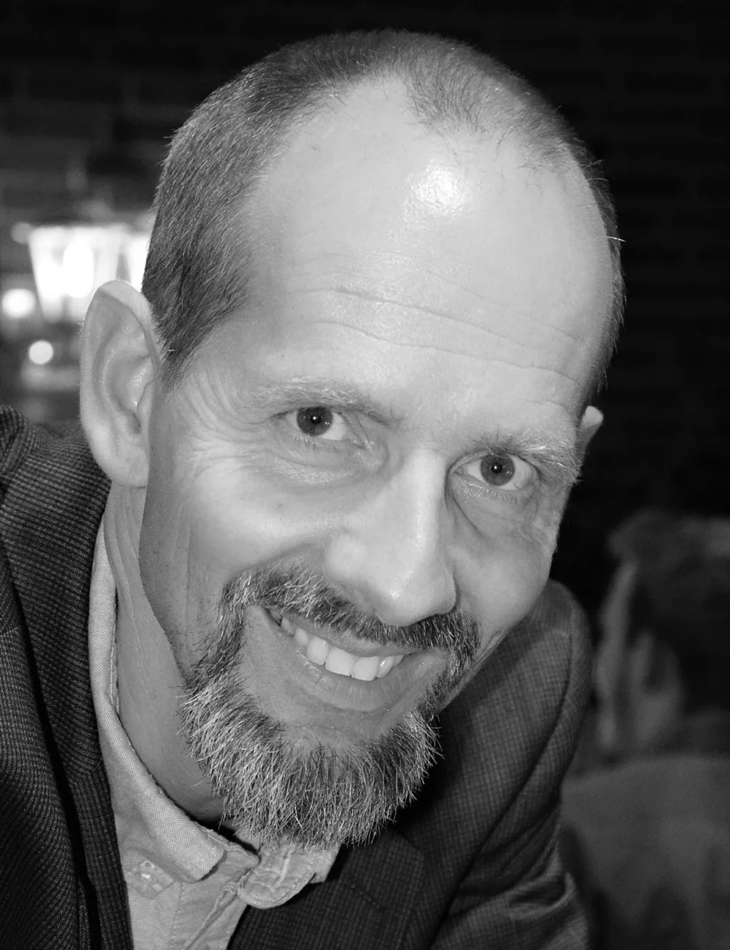 Matthias 2014 Torsdag 2. februar forsvarte Matthias Koesling sin PhD-avhandling «Nitrogen and Energy Utilization on Conventional and Organic Dairy Farms in Norway». Disputasen skjedde ved Universitetet Kassel, avdelingi Witzenhausen i Tyskland. Formell veileder var Professor Gerold Rahman, ved Kassel Universitet. (Foto: NIBIO)