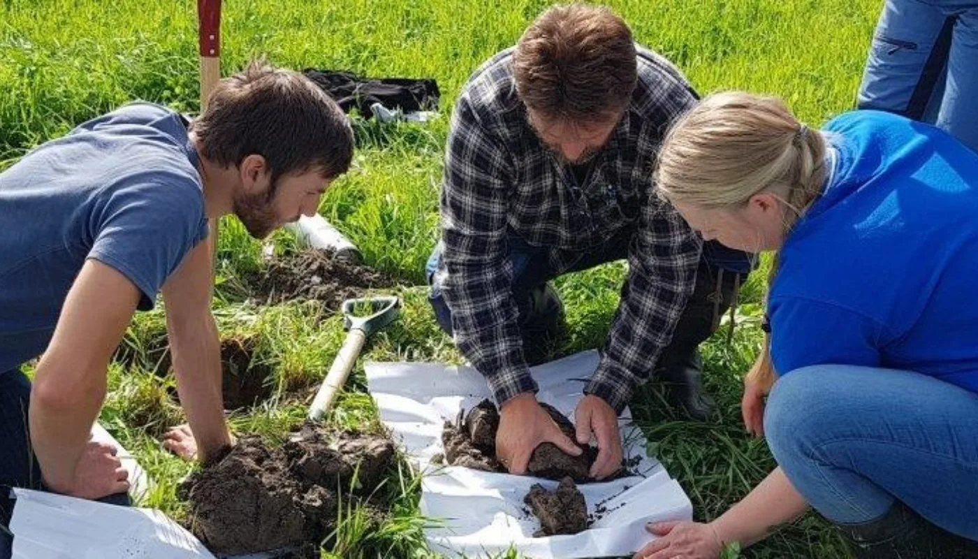Jordsatsing Fagdag om jord og ordlappen for gardbrukere, landbruksrådgivere og studenter. (Foto: Reidun Pommeresche)