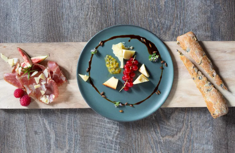 Lokalmat i Møre og Romsdal - et samarbeidsprosjekt for bønder og kokker